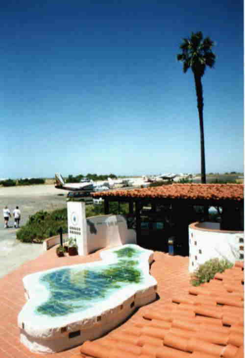 Photo carte postale du bel aroport de Santa-Catalina.